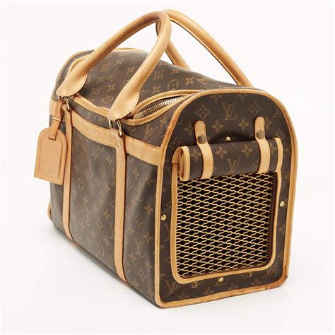 trasportino cane louis vuitton usato|LOUIS VUITTON Monogram Sac Chien 40 Pet Carrier.